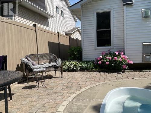 118 Seabrooke Drive, Ottawa, ON - Outdoor With In Ground Pool With Exterior