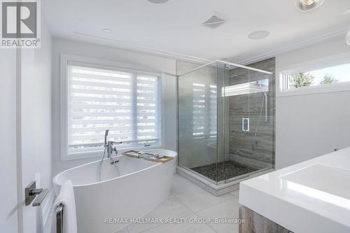 668 Mansfield Avenue, Ottawa, ON - Indoor Photo Showing Laundry Room