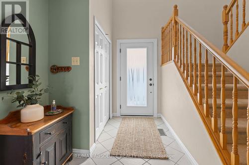 22 Banting Crescent, Ottawa, ON - Indoor Photo Showing Other Room