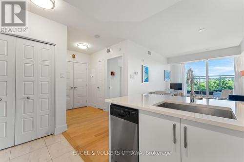 302 - 316 Bruyere Street, Ottawa, ON - Indoor Photo Showing Kitchen