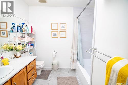 C2 532 River Street E, Prince Albert, SK - Indoor Photo Showing Bathroom