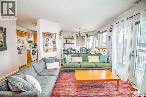 C2 532 River Street E, Prince Albert, SK - Indoor Photo Showing Living Room