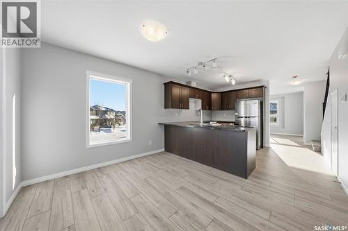 512 103 Klassen Crescent, Saskatoon, SK - Indoor Photo Showing Kitchen