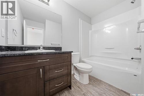 512 103 Klassen Crescent, Saskatoon, SK - Indoor Photo Showing Bathroom