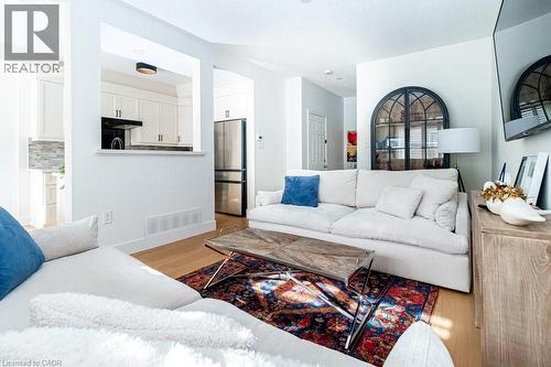 60 Cloverleaf Drive Unit# 48, Ancaster, ON - Indoor Photo Showing Living Room