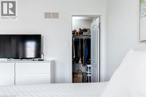 60 Cloverleaf Drive Unit# 48, Ancaster, ON - Indoor Photo Showing Bedroom