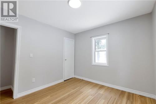 285 Omer, Chelmsford, ON - Indoor Photo Showing Other Room