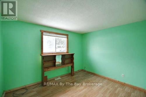 Bedroom - 445 Fifth Street, Collingwood, ON - Indoor Photo Showing Other Room