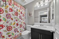 Primary en-suite bathroom - 