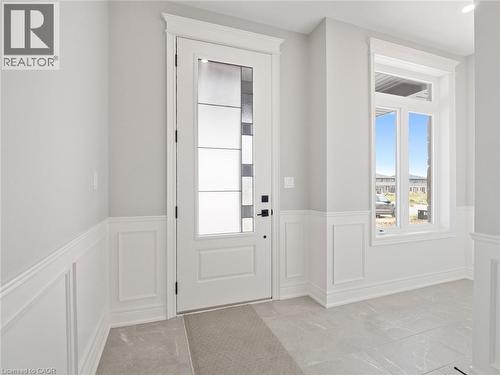 34 Marie Street Street, Fonthill, ON - Indoor Photo Showing Other Room