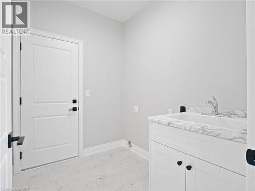 34 Marie Street Street, Fonthill, ON - Indoor