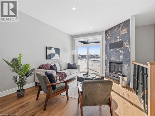 34 Marie Street Street, Fonthill, ON - Indoor Photo Showing Living Room With Fireplace