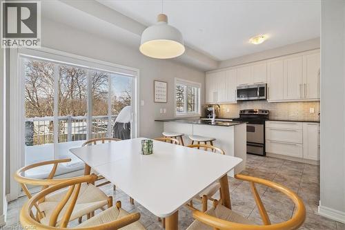 View of dining space - 2220 Queensway Drive Unit# 15, Burlington, ON - Indoor