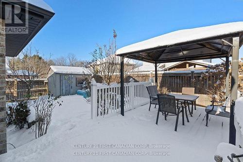 46 Westlake Drive, St. Thomas, ON - Outdoor