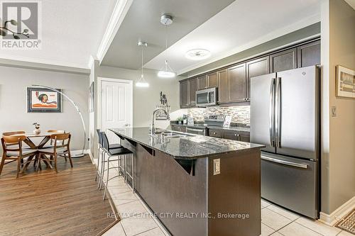 709 - 1030 Coronation Drive, London North (North I), ON - Indoor Photo Showing Kitchen With Upgraded Kitchen