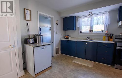 301 Tamarack Drive, Labrador City, NL - Indoor Photo Showing Kitchen