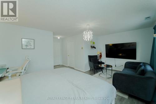 702 - 1400 The Esplanade N, Pickering, ON - Indoor