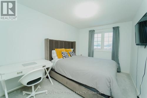 702 - 1400 The Esplanade N, Pickering, ON - Indoor Photo Showing Bedroom