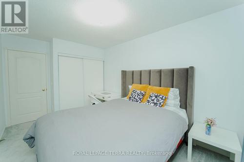 702 - 1400 The Esplanade N, Pickering, ON - Indoor Photo Showing Bedroom
