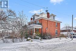 1316 KING STREET E  Hamilton, ON L8M 1H3