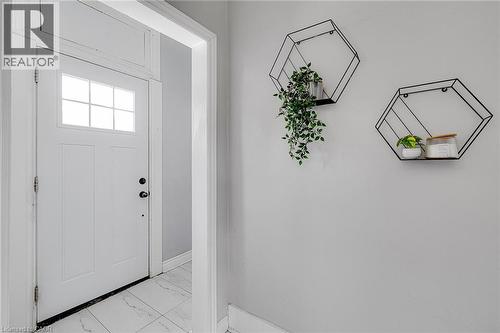 4 Madison Avenue, Hamilton, ON - Indoor Photo Showing Other Room