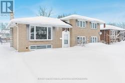 128 ROSE STREET  Barrie, ON L4M 2T7