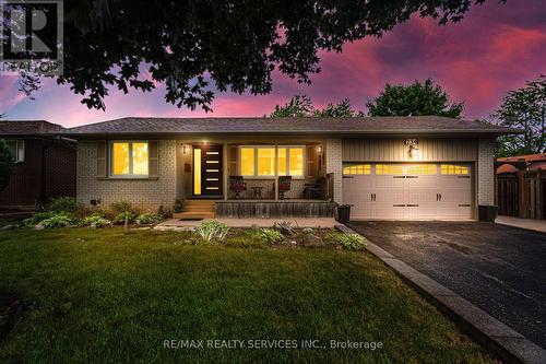 234 ELIZABETH STREET S  Brampton, ON L6Y 1S1