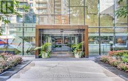 1010 - 33 CHARLES STREET E  Toronto, ON M4Y 0B7