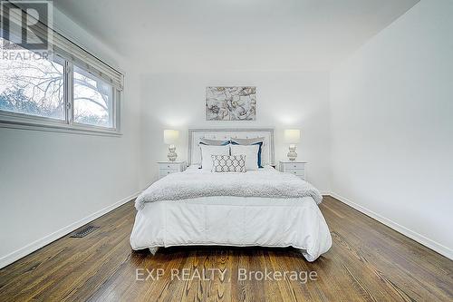 11 Tullamore Road, Brampton, ON - Indoor Photo Showing Bedroom