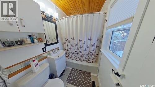 45 Ingersoll Crescent, Regina, SK - Indoor Photo Showing Laundry Room