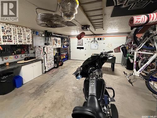 45 Ingersoll Crescent, Regina, SK - Indoor Photo Showing Garage