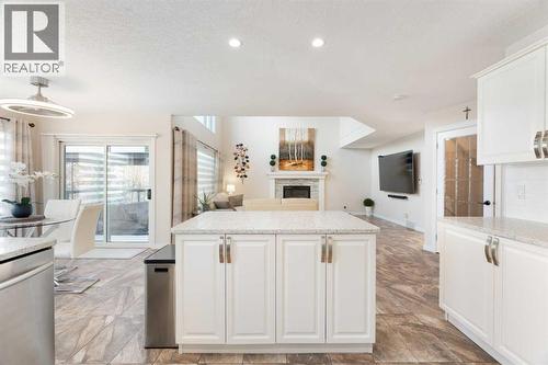 25 Cranwell Place Se, Calgary, AB - Indoor