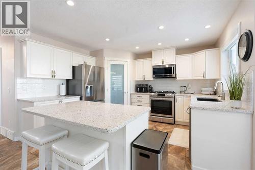 25 Cranwell Place Se, Calgary, AB - Indoor Photo Showing Other Room