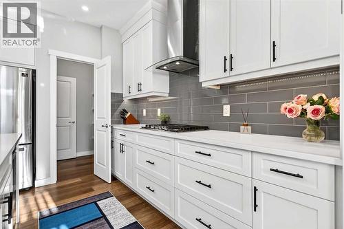 37 Evansfield Manor Nw, Calgary, AB - Indoor Photo Showing Kitchen With Upgraded Kitchen