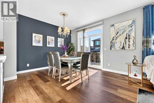 37 Evansfield Manor Nw, Calgary, AB - Indoor Photo Showing Dining Room