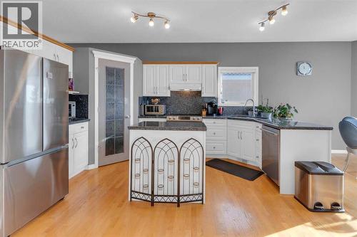 53 Scimitar Heath Nw, Calgary, AB - Indoor Photo Showing Kitchen With Stainless Steel Kitchen