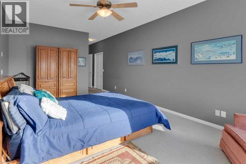 53 Scimitar Heath Nw, Calgary, AB - Indoor Photo Showing Bedroom