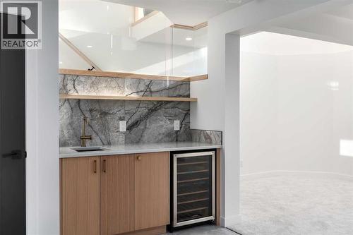 Wet Bar - Basement - 58 Edgevalley Close Nw, Calgary, AB - Indoor