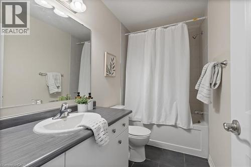 1989 Ottawa Street S Unit# 21D, Kitchener, ON - Indoor Photo Showing Bathroom