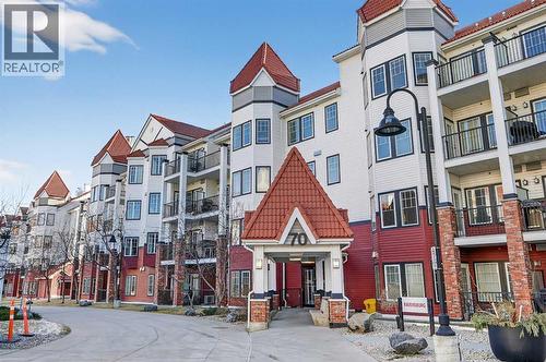 406, 70 Royal Oak Plaza NW  Calgary, AB T3G 0C6