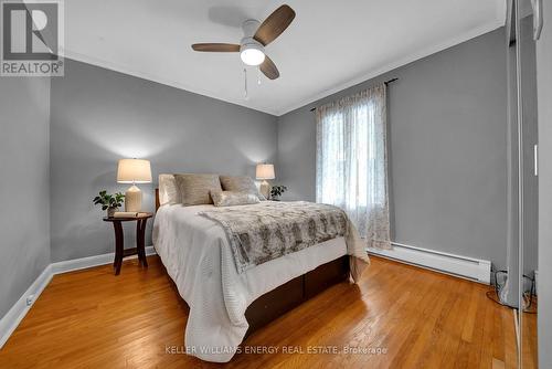607 Newman Crescent, Whitby (Downtown Whitby), ON - Indoor Photo Showing Bedroom