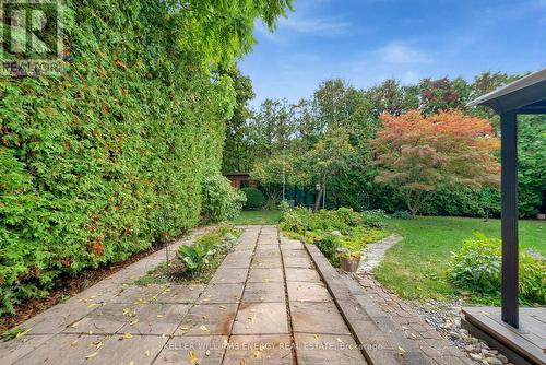 607 Newman Crescent, Whitby (Downtown Whitby), ON - Outdoor