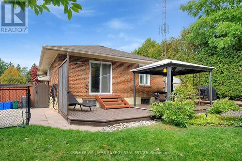 607 Newman Crescent, Whitby (Downtown Whitby), ON - Outdoor With Deck Patio Veranda With Exterior
