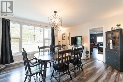 35613 Victoria Street, Southwold (Fingal), ON - Indoor Photo Showing Dining Room