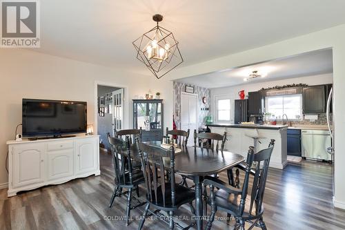 35613 Victoria Street, Southwold (Fingal), ON - Indoor Photo Showing Dining Room