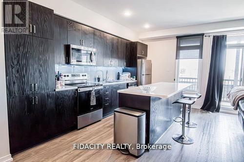 H - 225 Citiplace Drive, Ottawa, ON - Indoor Photo Showing Kitchen