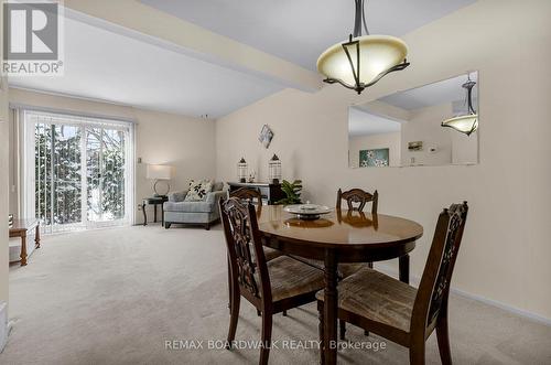Open concept L'shaped Living & dining room - 402 Sandhamn Private, Ottawa, ON - Indoor Photo Showing Dining Room