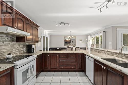 15 Bingham Drive, Stillwater Lake, NS - Indoor Photo Showing Kitchen With Double Sink