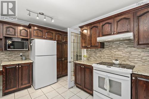 15 Bingham Drive, Stillwater Lake, NS - Indoor Photo Showing Kitchen