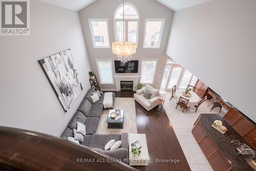 134 Stephensbrook Circle, Whitchurch-Stouffville, ON - Indoor With Fireplace